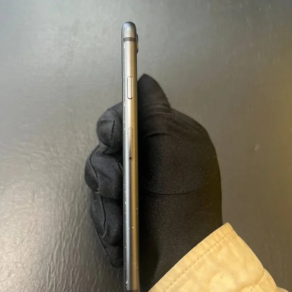 Apple IPhone 8 (LOST PHONE)